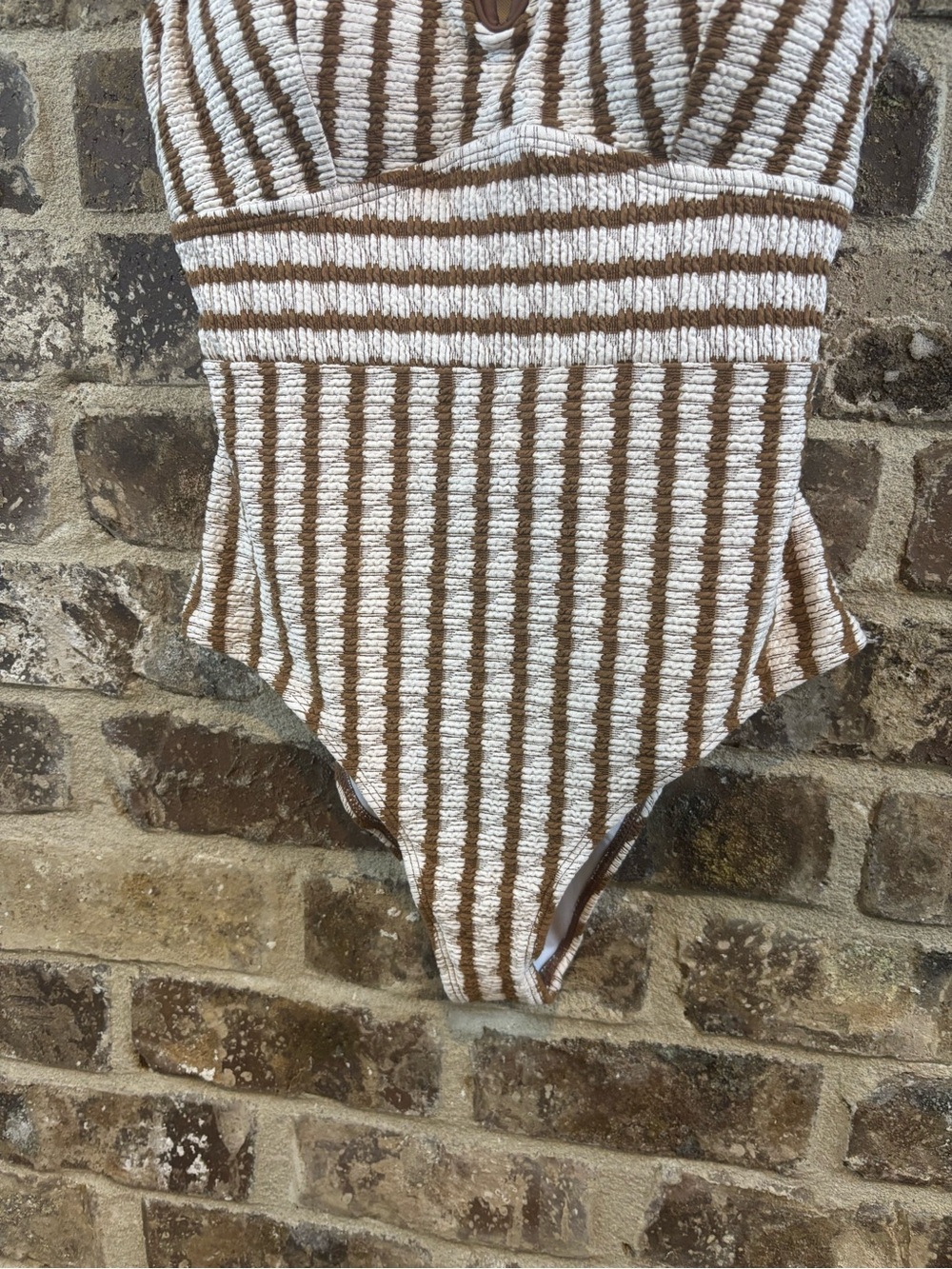 SHEIN Swim Striped Textured One-Piece Swimsuit in Cream and Brown Size M - Picture 4 of 9